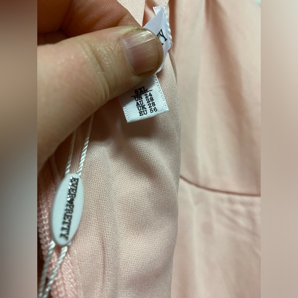 Dress - Picture 7 of 13